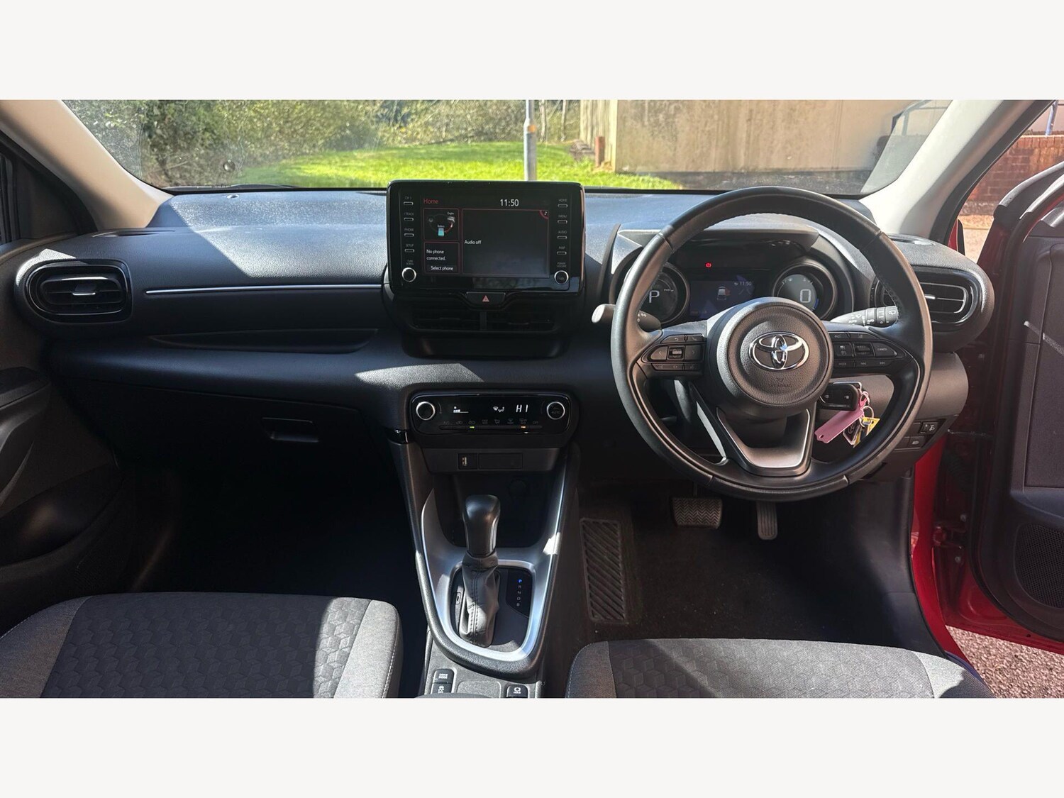 Used Toyota Yaris 2023 for sale - 77982312: Photo 7