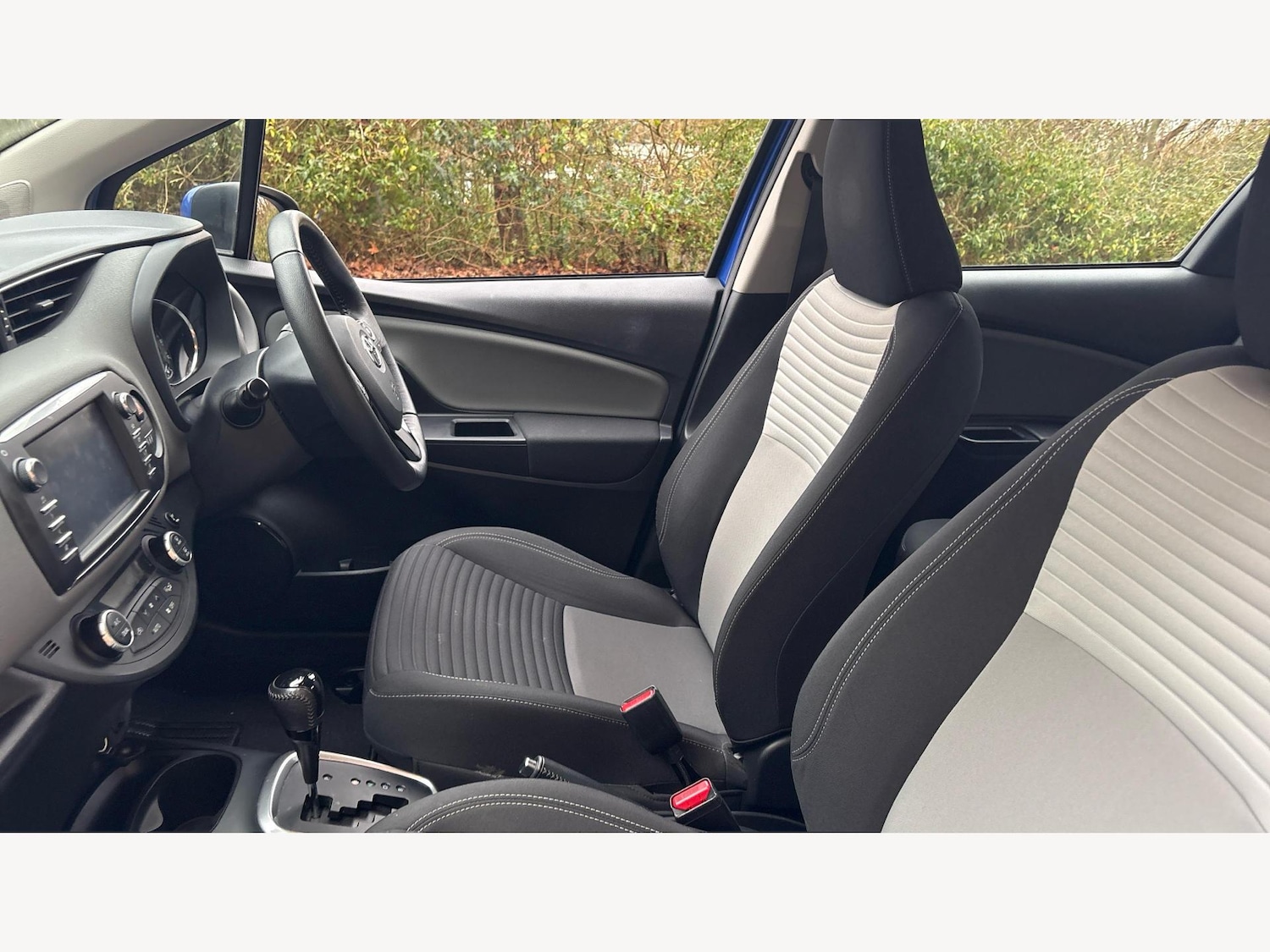 Used Toyota Yaris 2018 for sale - 77191994: Photo 12