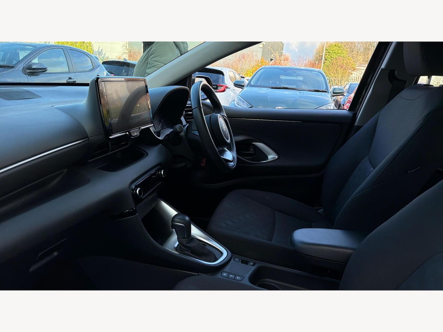 Used Toyota Yaris 2024 for sale - 77305206: Photo 12