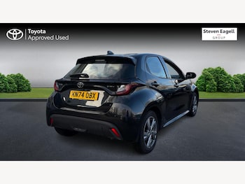 Used Toyota Yaris 2024 for sale - 77305206: Photo