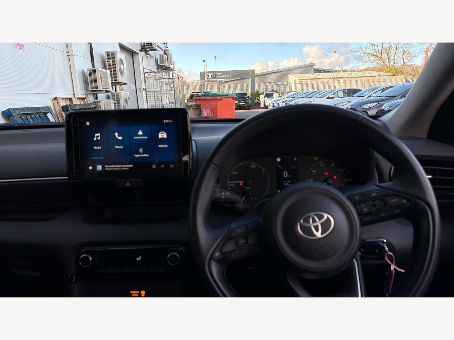 Used Toyota Yaris 2024 for sale - 77305206: Photo 8