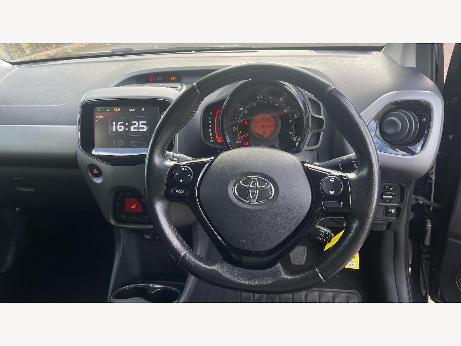 Used Toyota AYGO 2019 for sale - 76397963: Photo 8