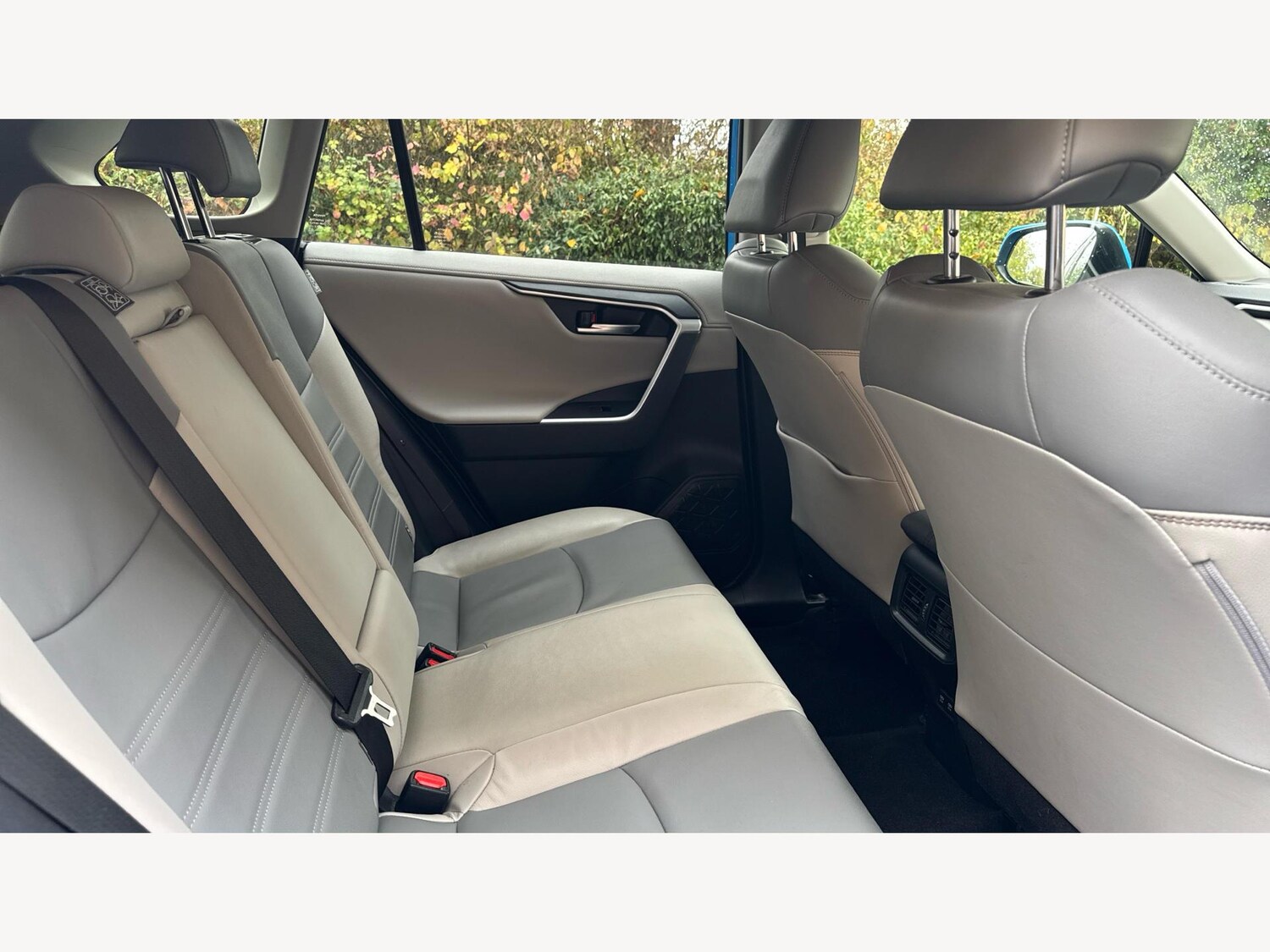 Used Toyota RAV4 2021 for sale - 76388391: Photo 14