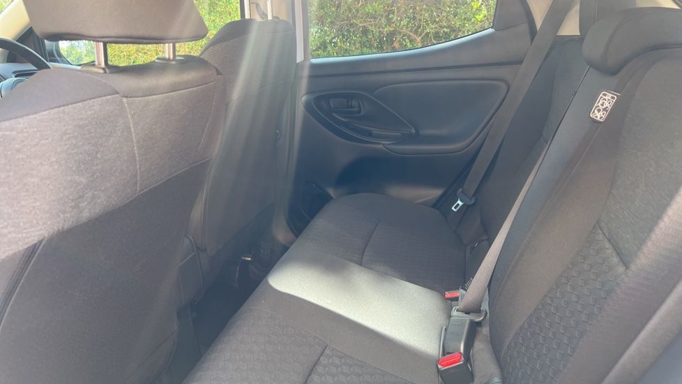 Used Toyota Yaris 2022 for sale - 77395722: Photo 15