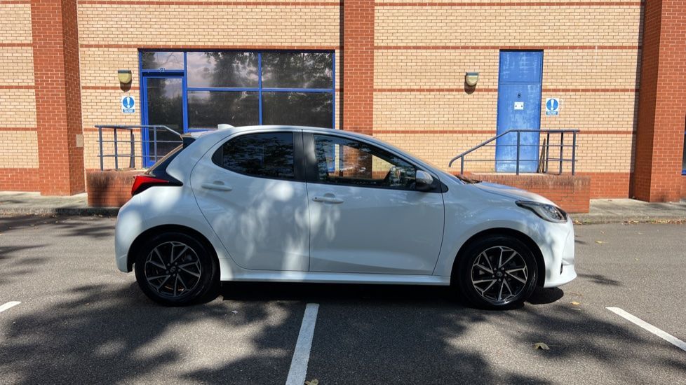 Used Toyota Yaris 2022 for sale - 77395722: Photo 18