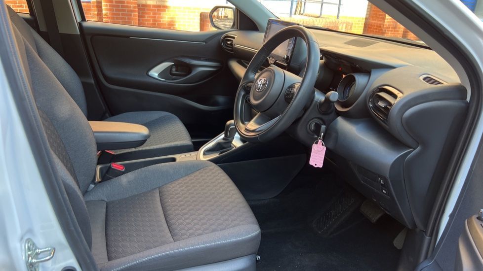 Used Toyota Yaris 2022 for sale - 77395722: Photo 30