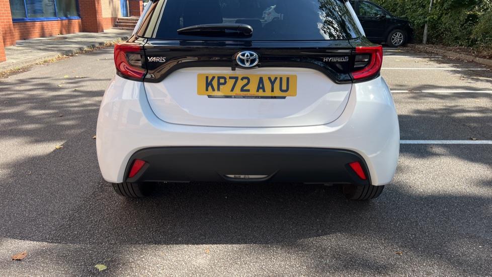 Used Toyota Yaris 2022 for sale - 77395722: Photo 35