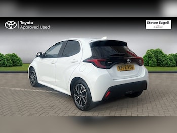 Used Toyota Yaris 2022 for sale - 77395722: Photo