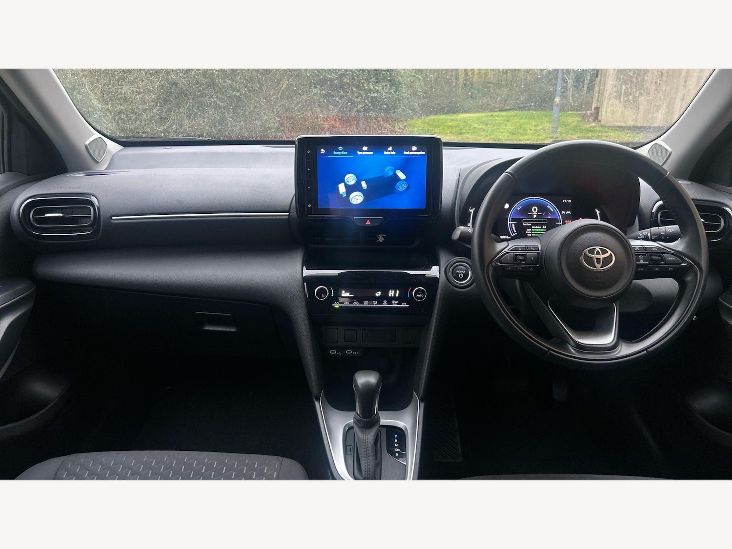 Used Toyota Yaris Cross 2024 for sale - 77892627: Photo 7