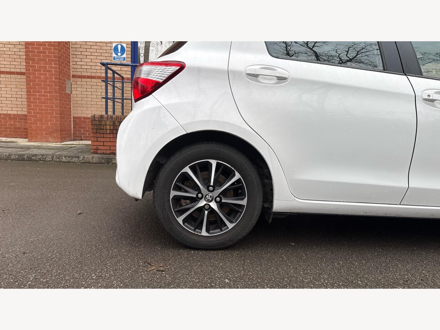 Used Toyota Yaris for sale - 77497318: Photo 20