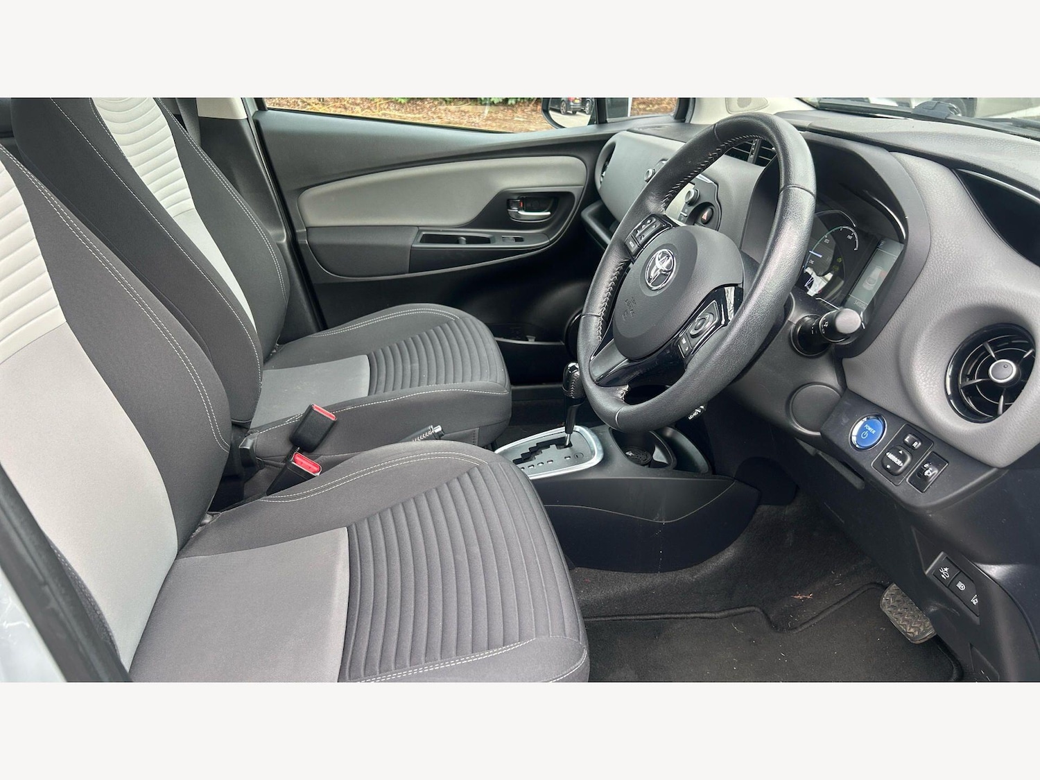 Used Toyota Yaris for sale - 77753355: Photo 13