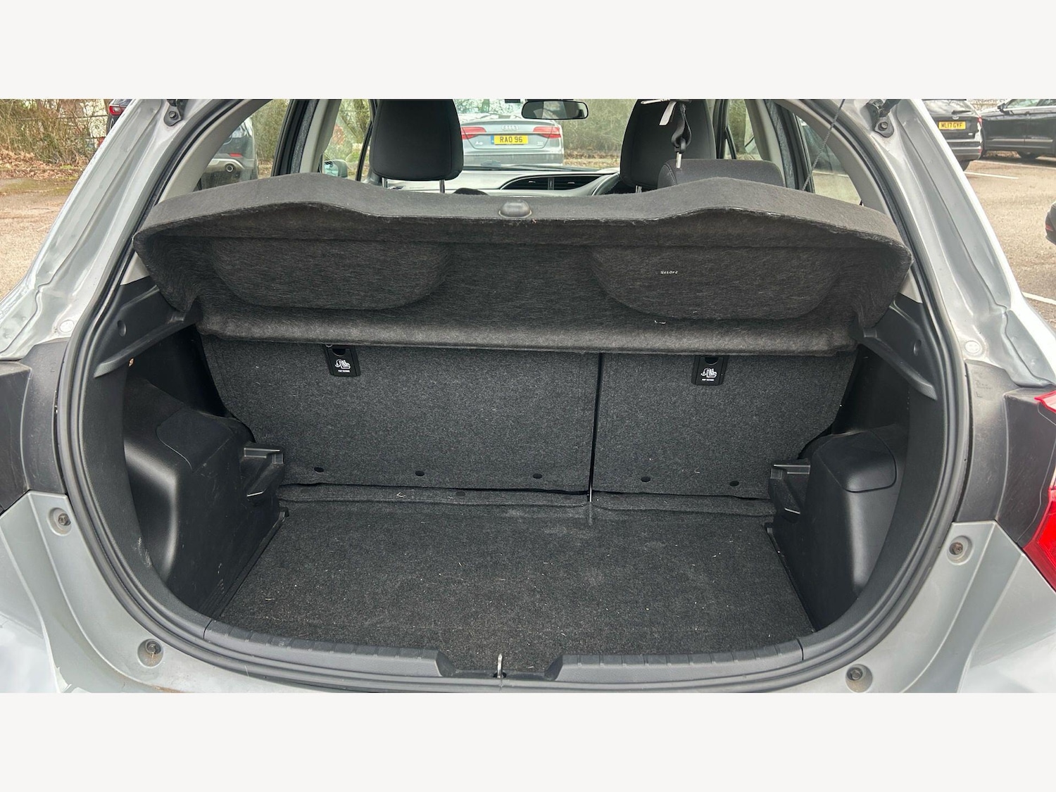 Used Toyota Yaris for sale - 77753355: Photo 16