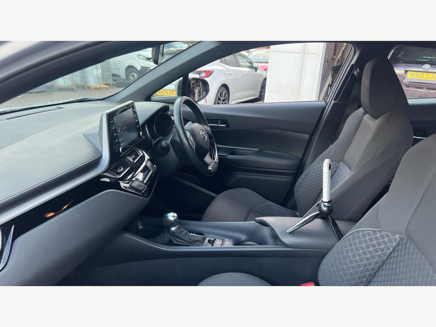Used Toyota C-HR 2022 for sale - 76361495: Photo 12