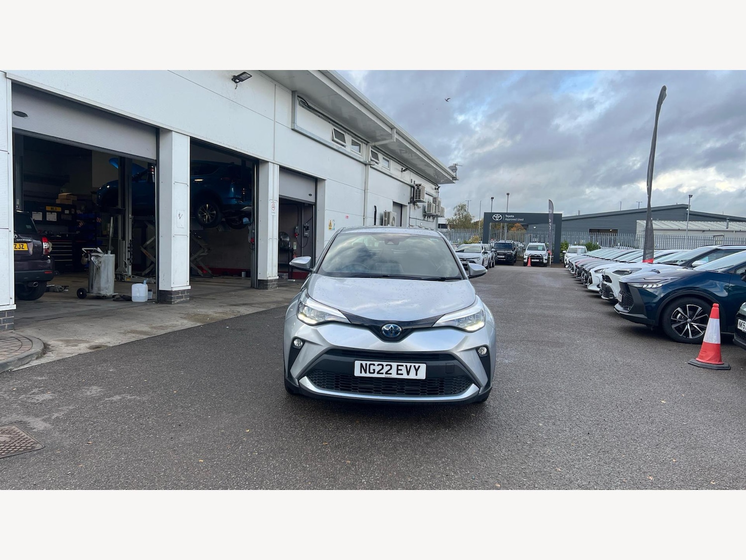 Used Toyota C-HR 2022 for sale - 76361495: Photo 17