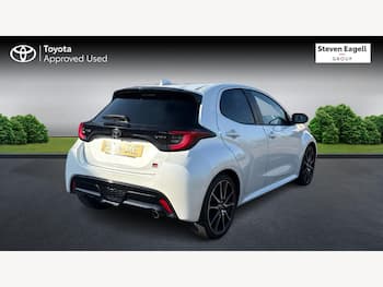 Used Toyota Yaris 2024 for sale - 79496391: Photo