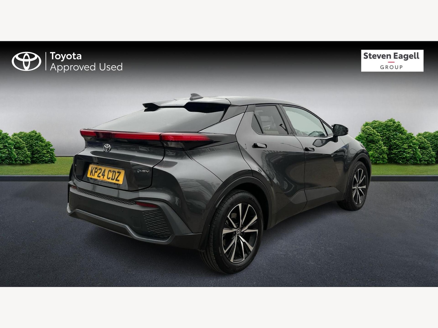 Used Toyota C-HR 2024 for sale - 77425600: Photo 2