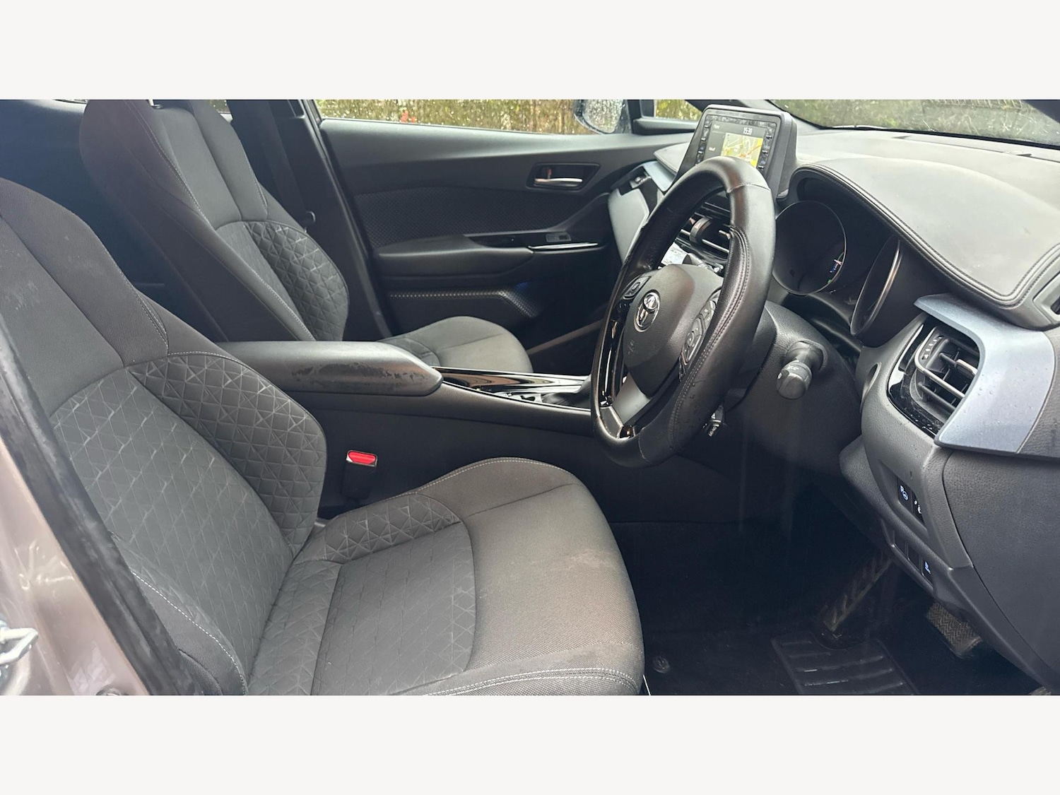 Used Toyota C-HR 2020 for sale - 77230180: Photo 13