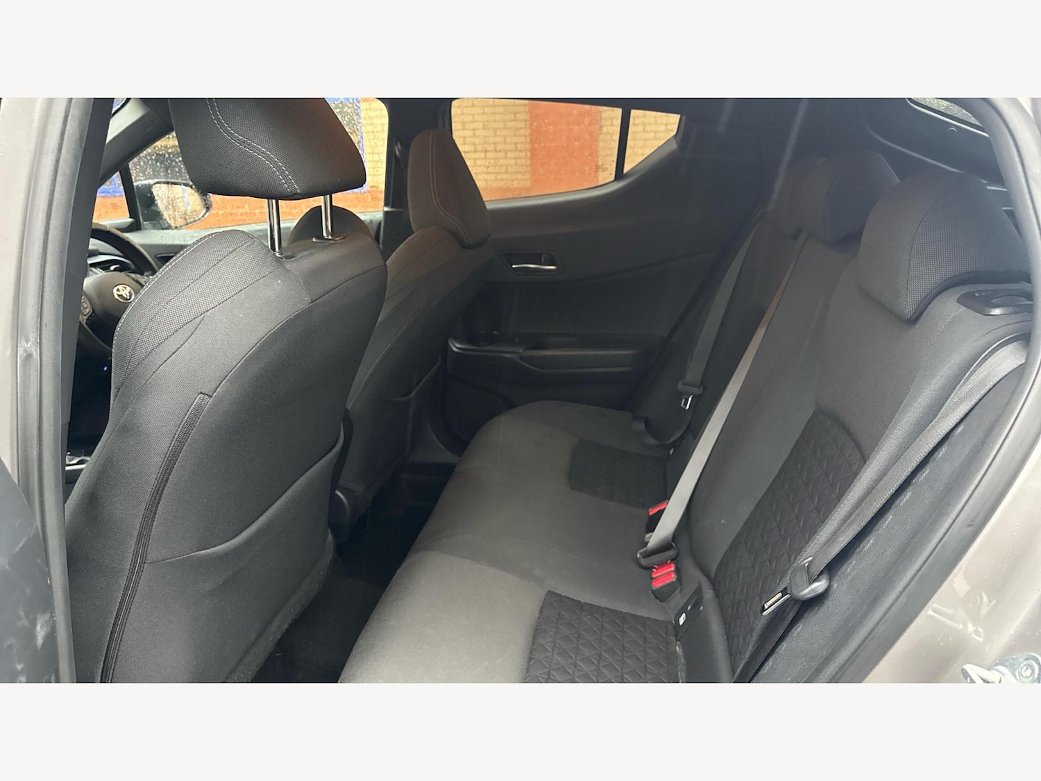 Used Toyota C-HR 2020 for sale - 77230180: Photo 15