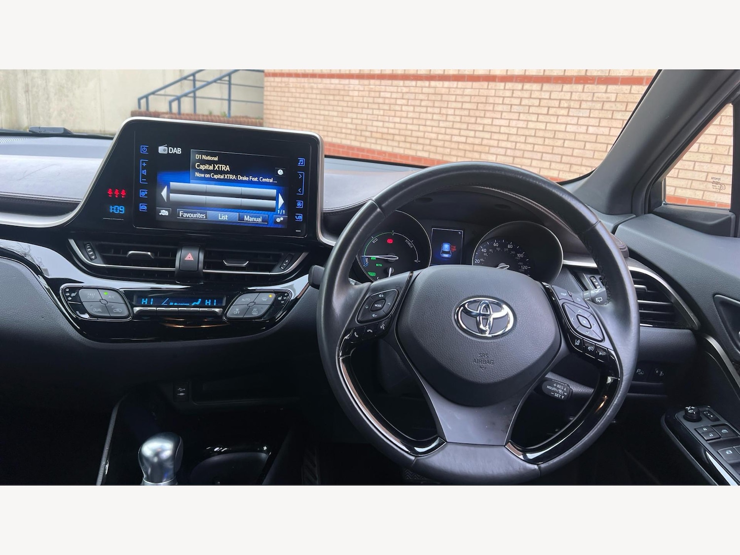 Used Toyota C-HR 2019 for sale - 77097700: Photo 8