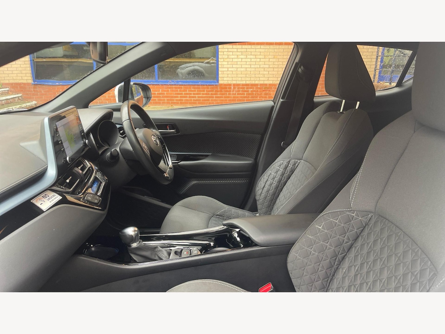 Used Toyota C-HR 2022 for sale - 76850546: Photo 12