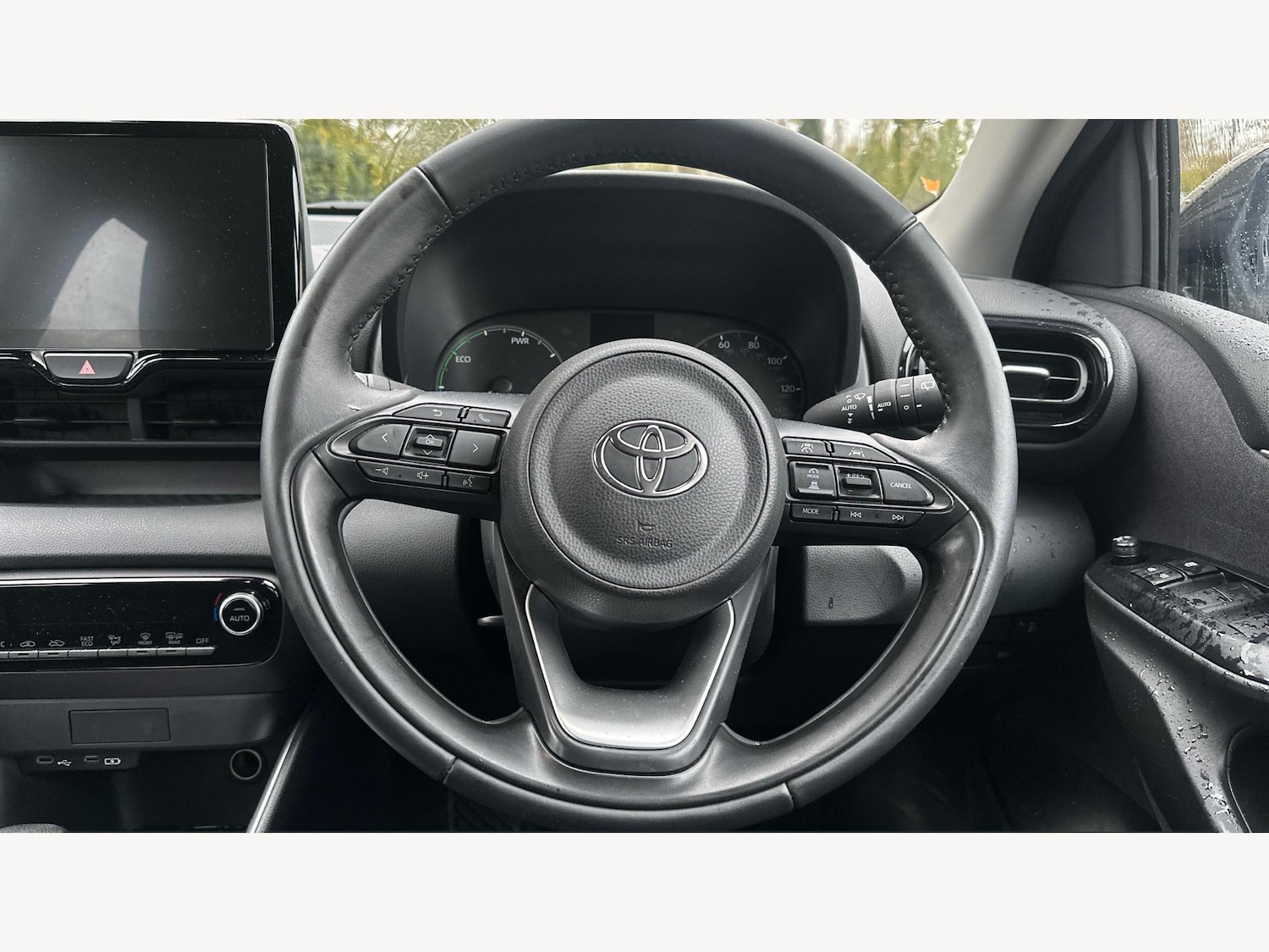 Used Toyota Yaris 2024 for sale - 76584527: Photo 10