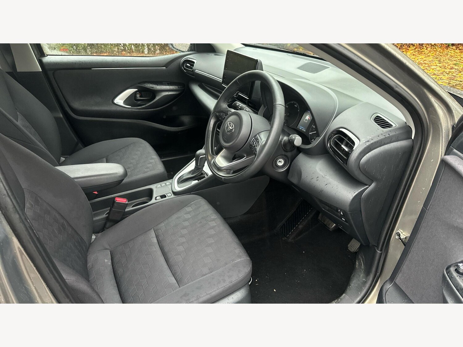 Used Toyota Yaris 2024 for sale - 76584527: Photo 13