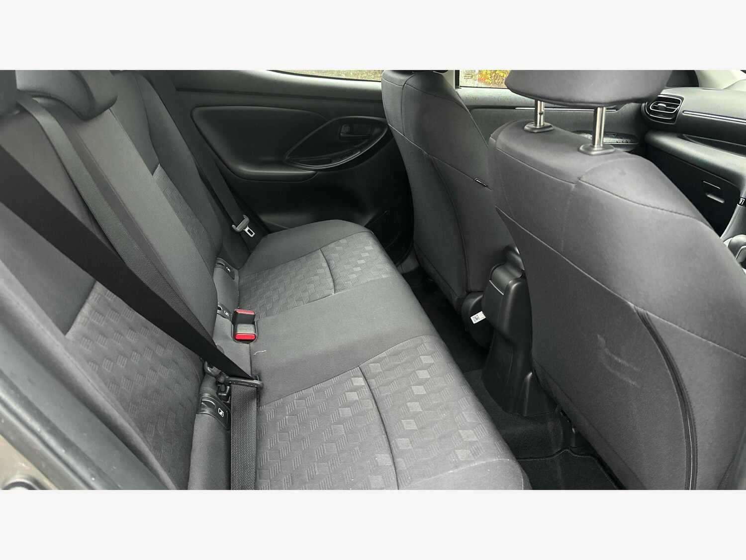 Used Toyota Yaris 2024 for sale - 76584527: Photo 14