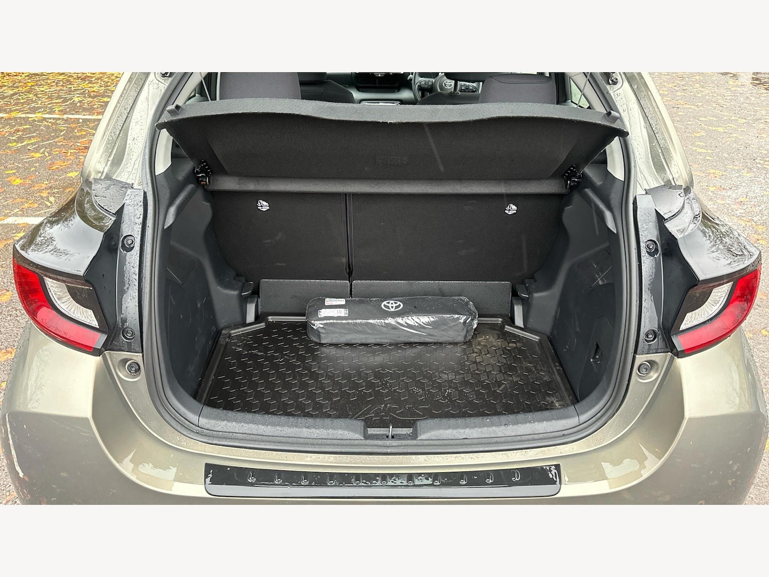 Used Toyota Yaris 2024 for sale - 76584527: Photo 16