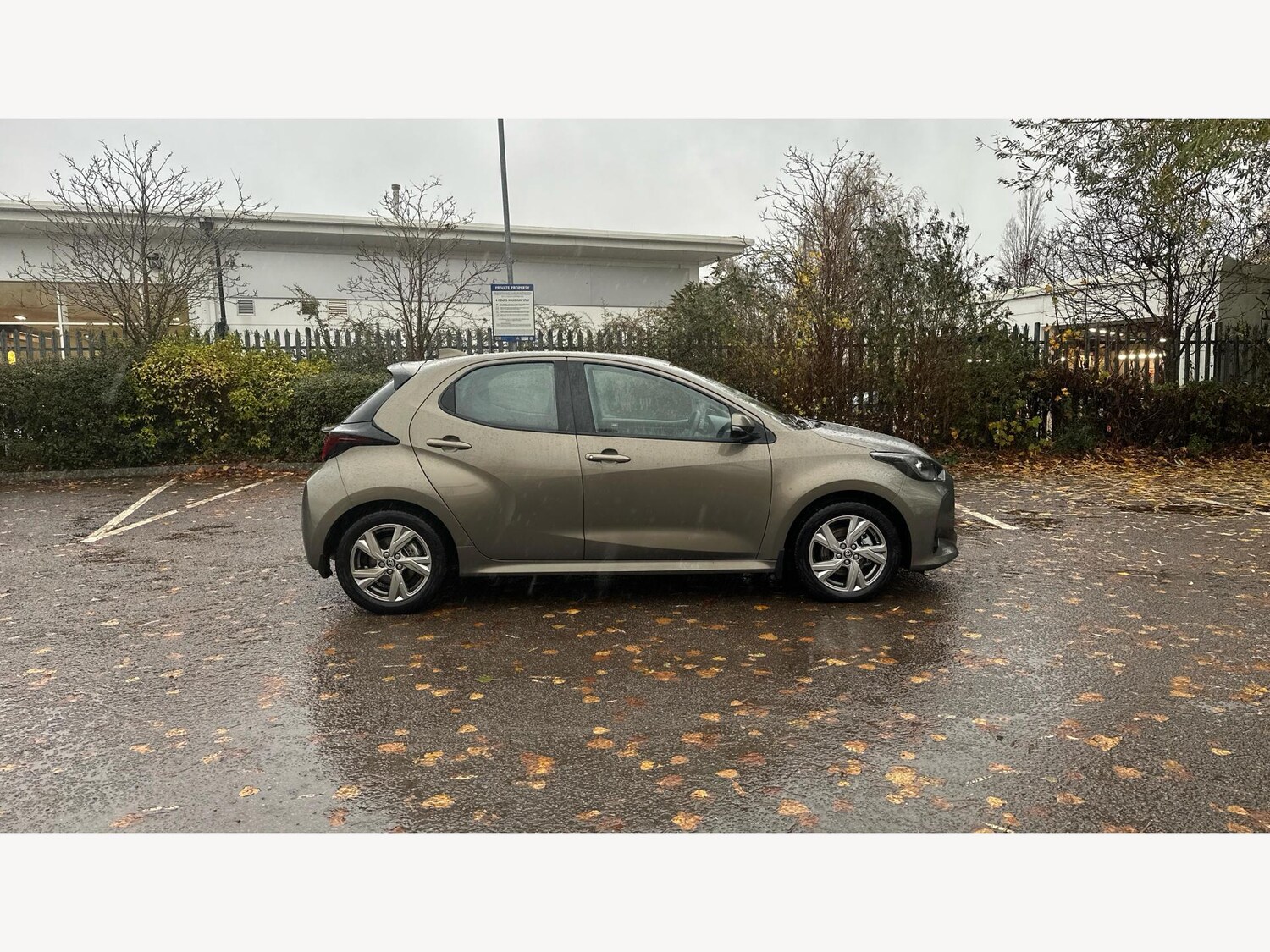 Used Toyota Yaris 2024 for sale - 76584527: Photo 18