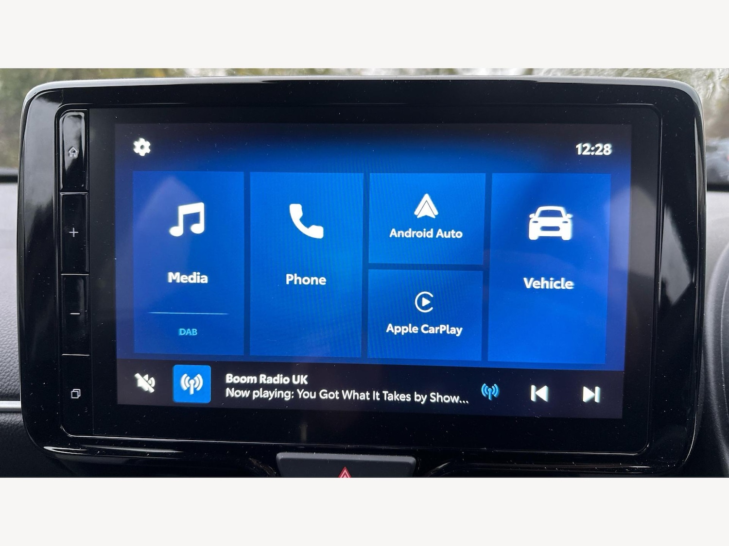 Used Toyota Yaris 2024 for sale - 76584527: Photo 24