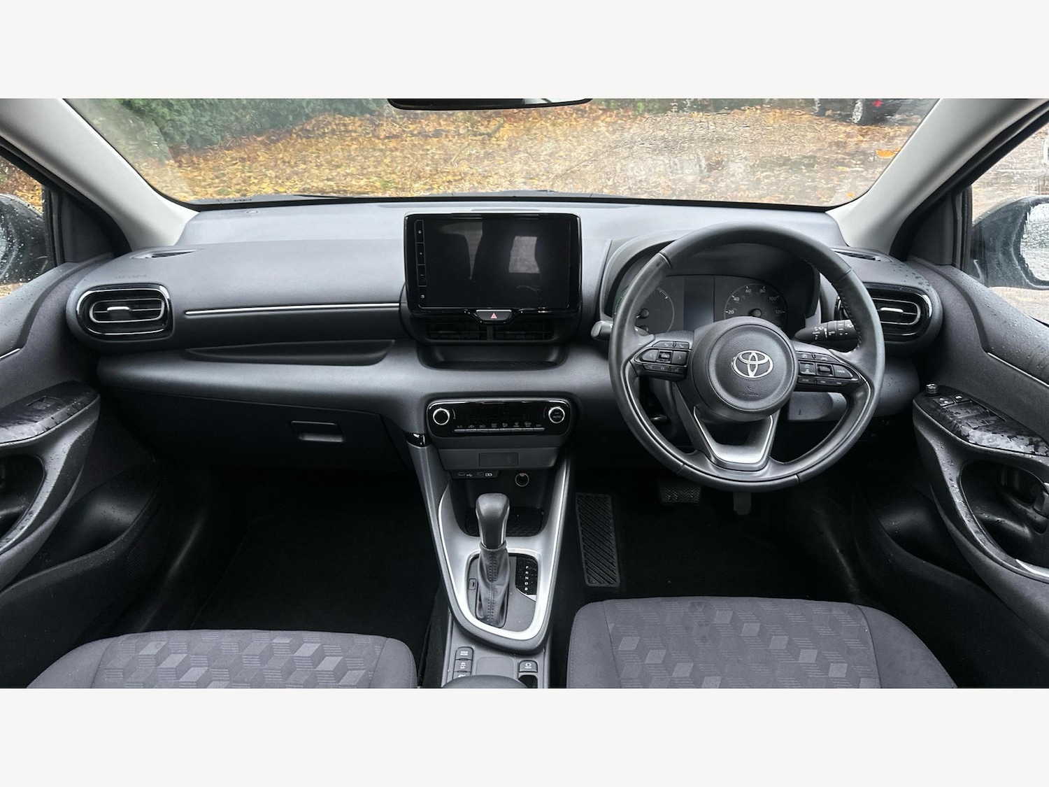 Used Toyota Yaris 2024 for sale - 76584527: Photo 7