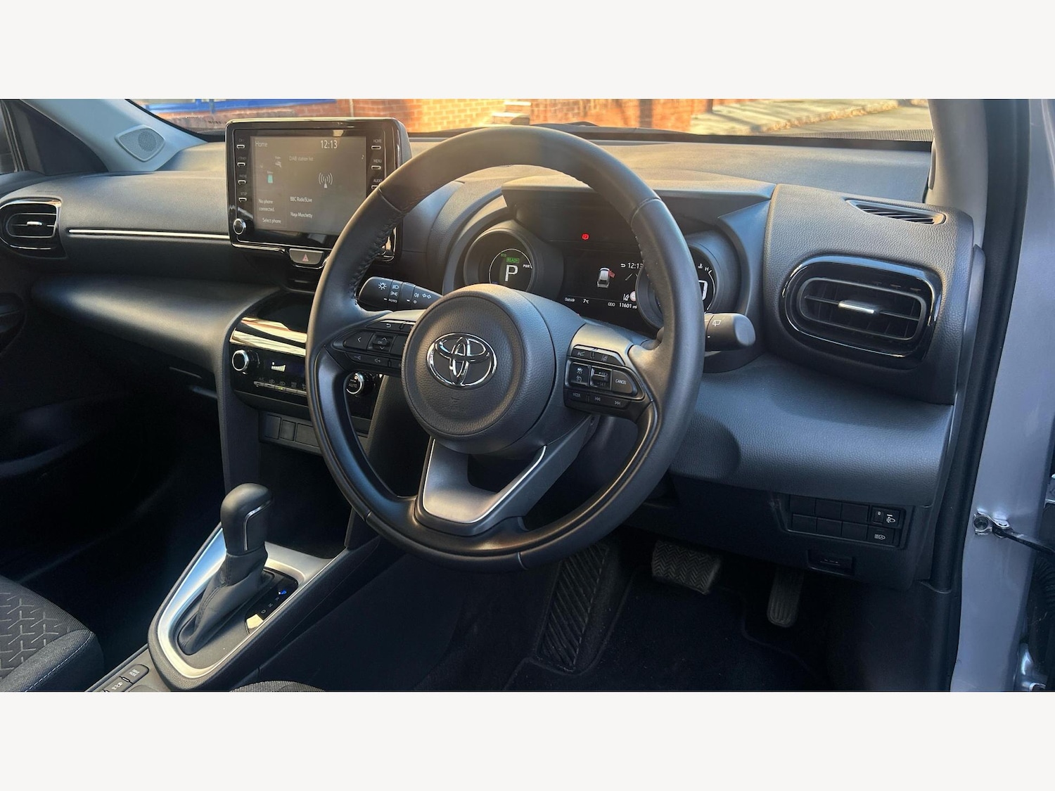 Used Toyota Yaris Cross 2023 for sale - 76849681: Photo 10
