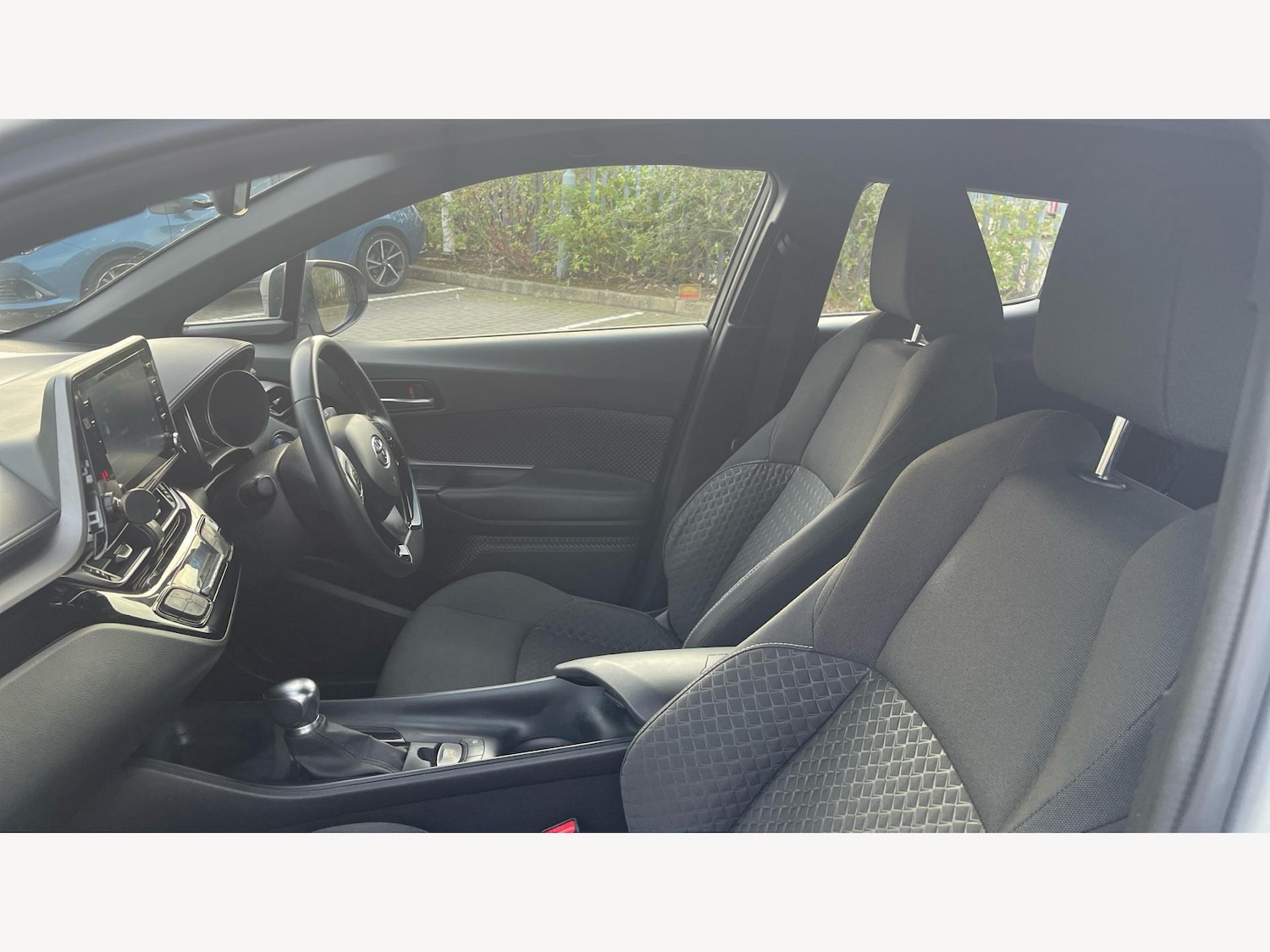 Used Toyota C-HR 2022 for sale - 76012700: Photo 12