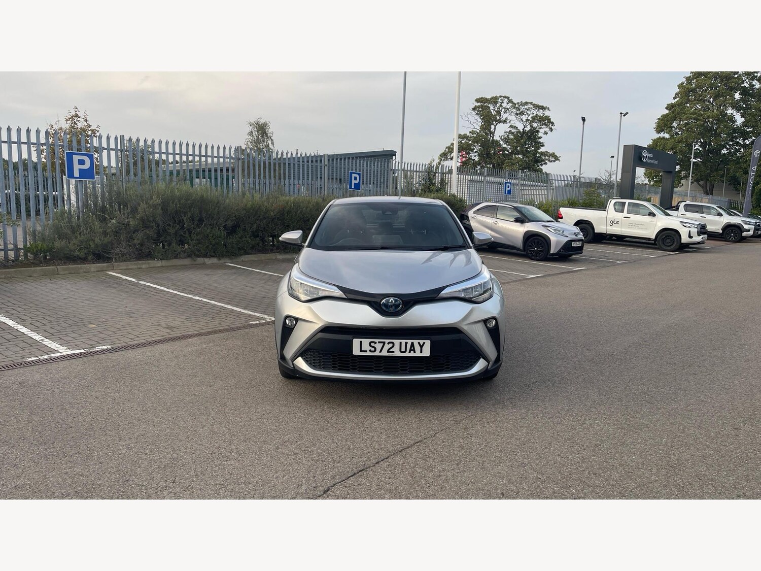 Used Toyota C-HR 2022 for sale - 76012700: Photo 17