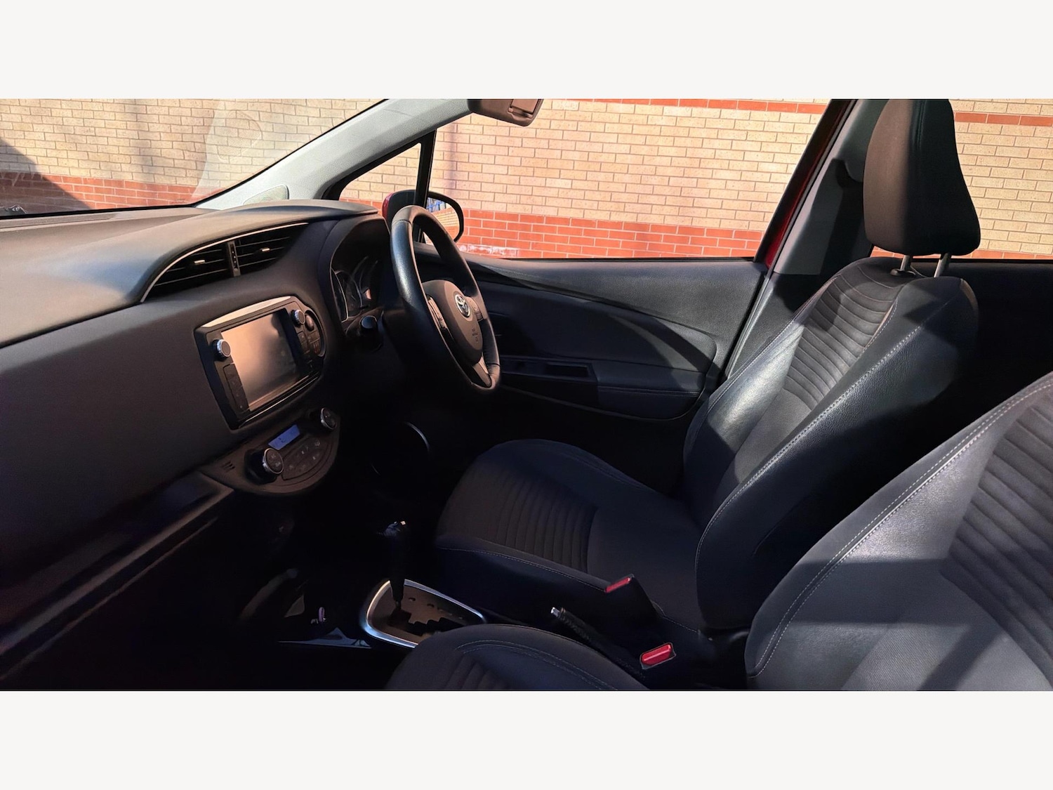 Used Toyota Yaris for sale - 77657969: Photo 12