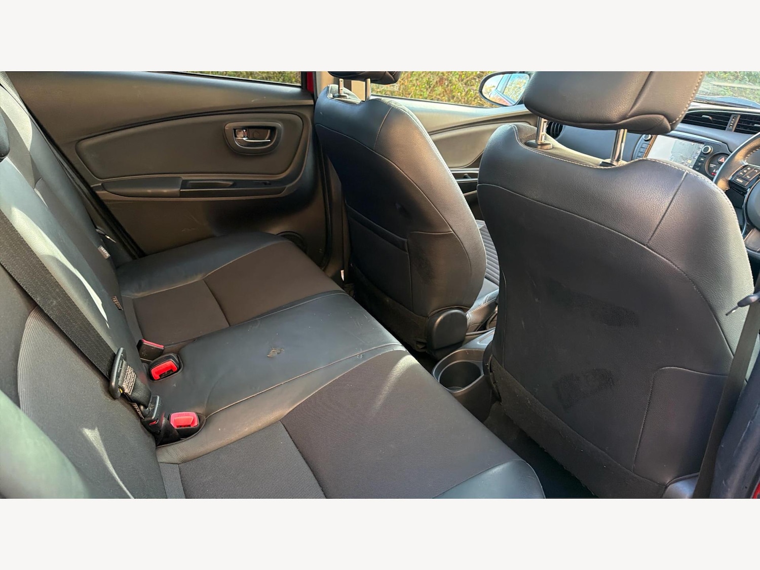 Used Toyota Yaris for sale - 77657969: Photo 14