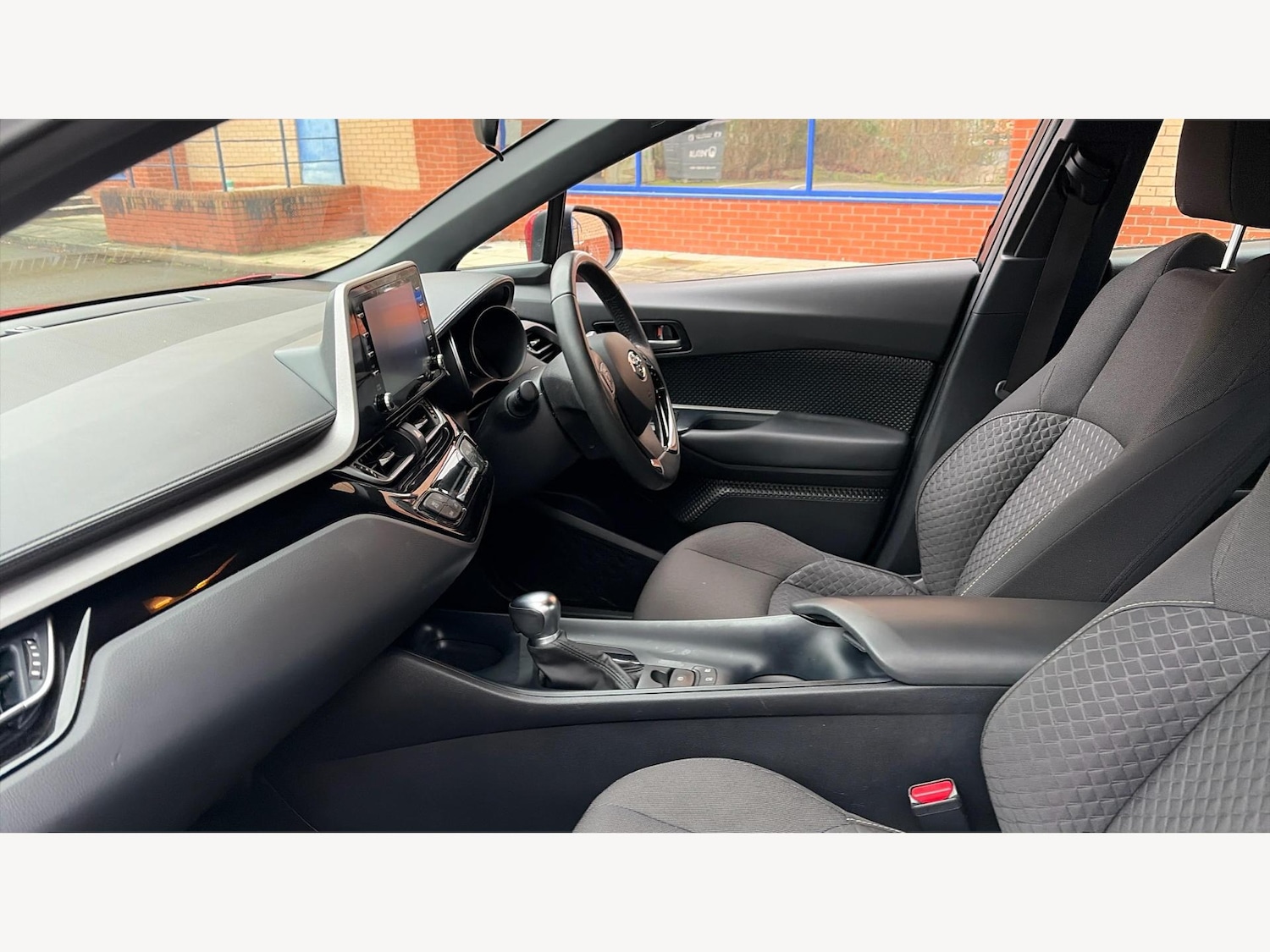 Used Toyota C-HR 2022 for sale - 77266579: Photo 12