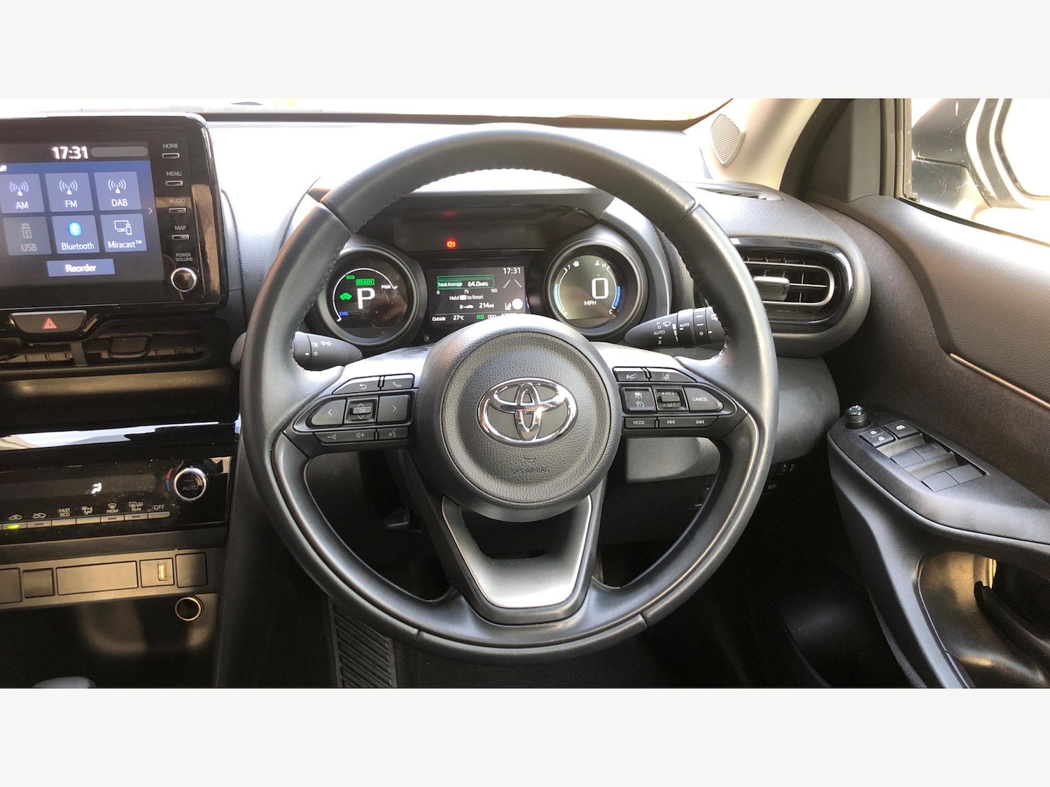 Used Toyota Yaris Cross 2024 for sale - 76759327: Photo 10
