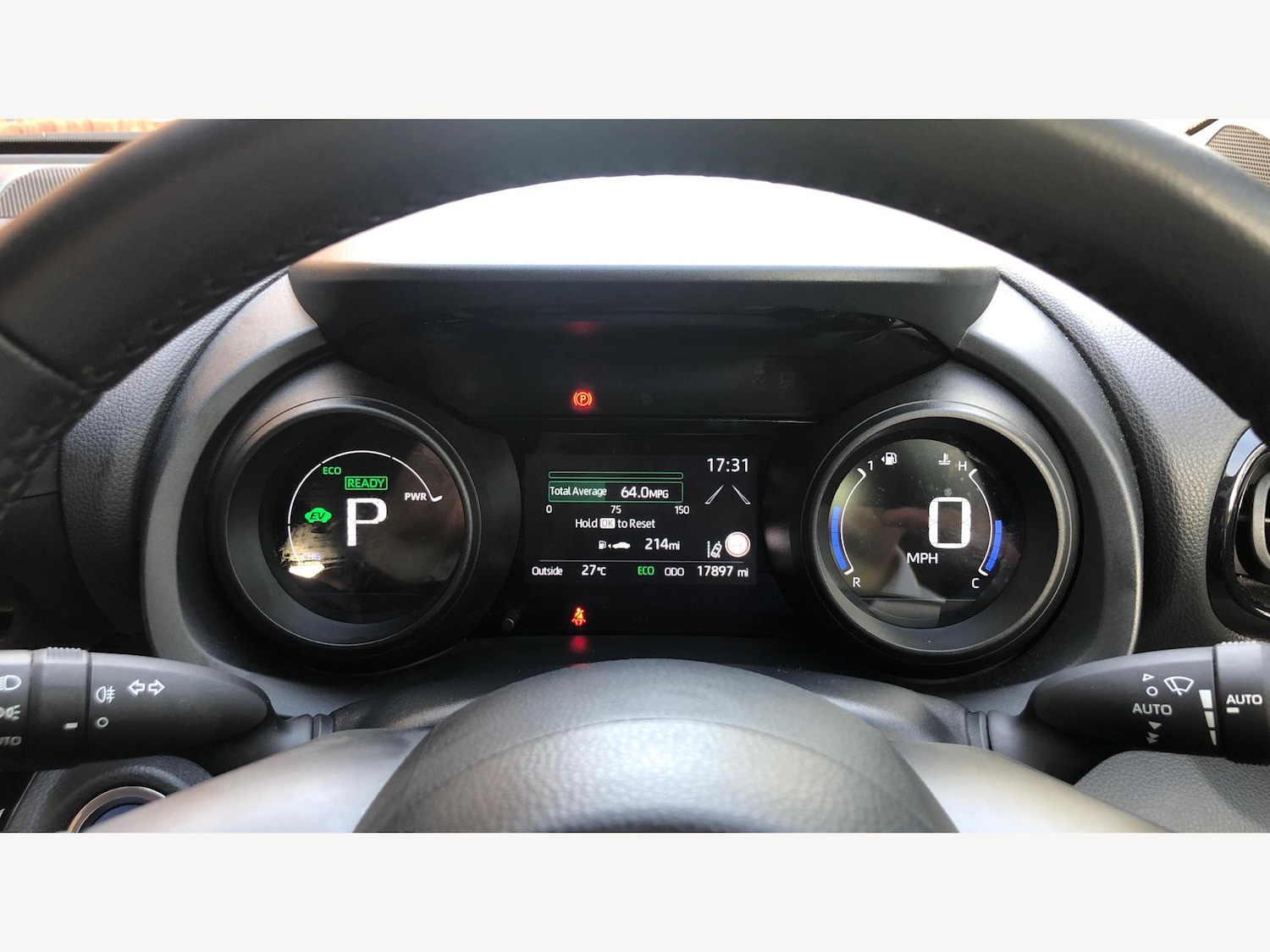 Used Toyota Yaris Cross 2024 for sale - 76759327: Photo 11