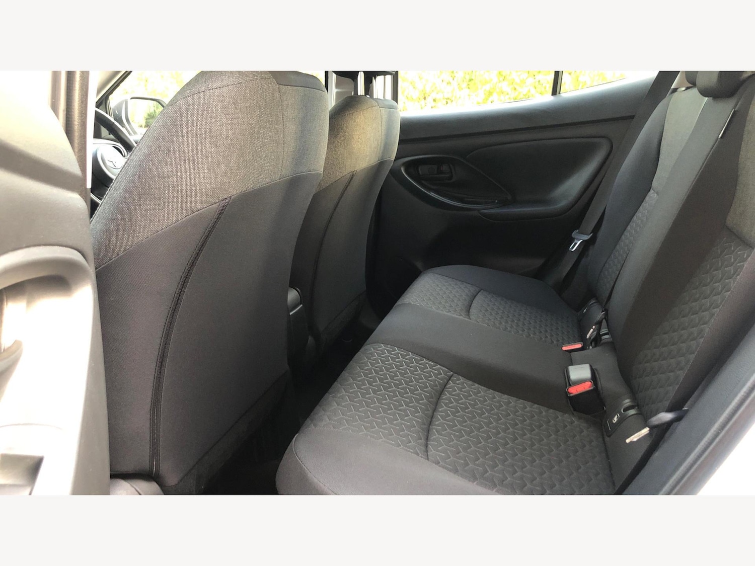 Used Toyota Yaris Cross 2024 for sale - 76759327: Photo 15
