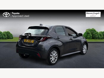 Used Toyota Yaris 2021 for sale - 78833937: Photo