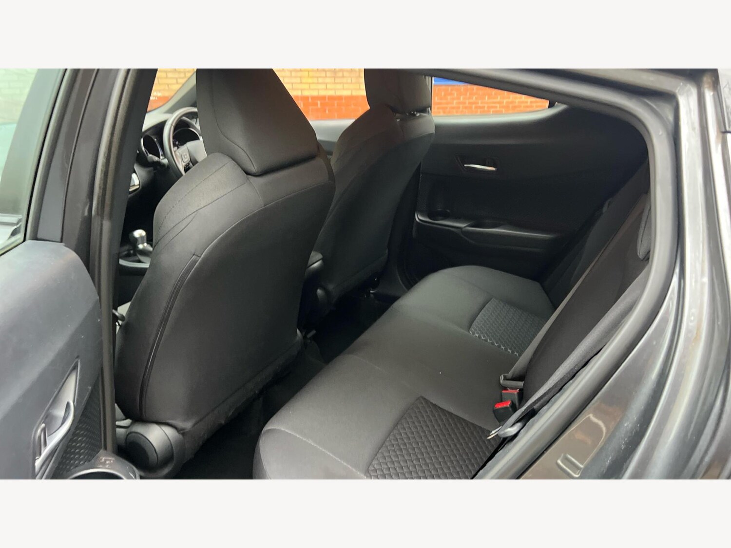 Used Toyota C-HR 2022 for sale - 76432964: Photo 15