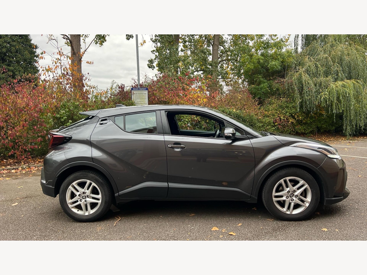 Used Toyota C-HR 2022 for sale - 76432964: Photo 18