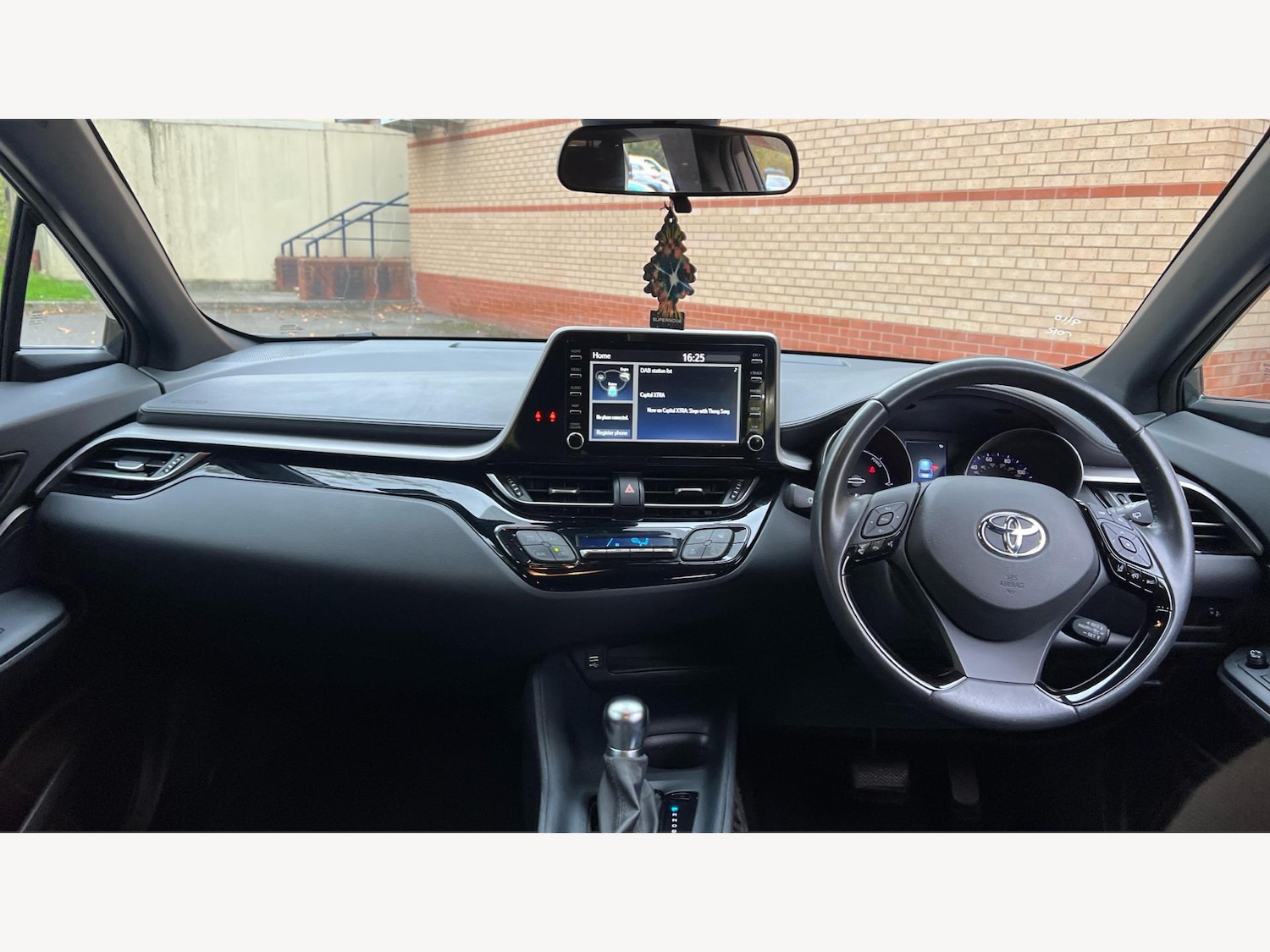 Used Toyota C-HR 2022 for sale - 76432964: Photo 7