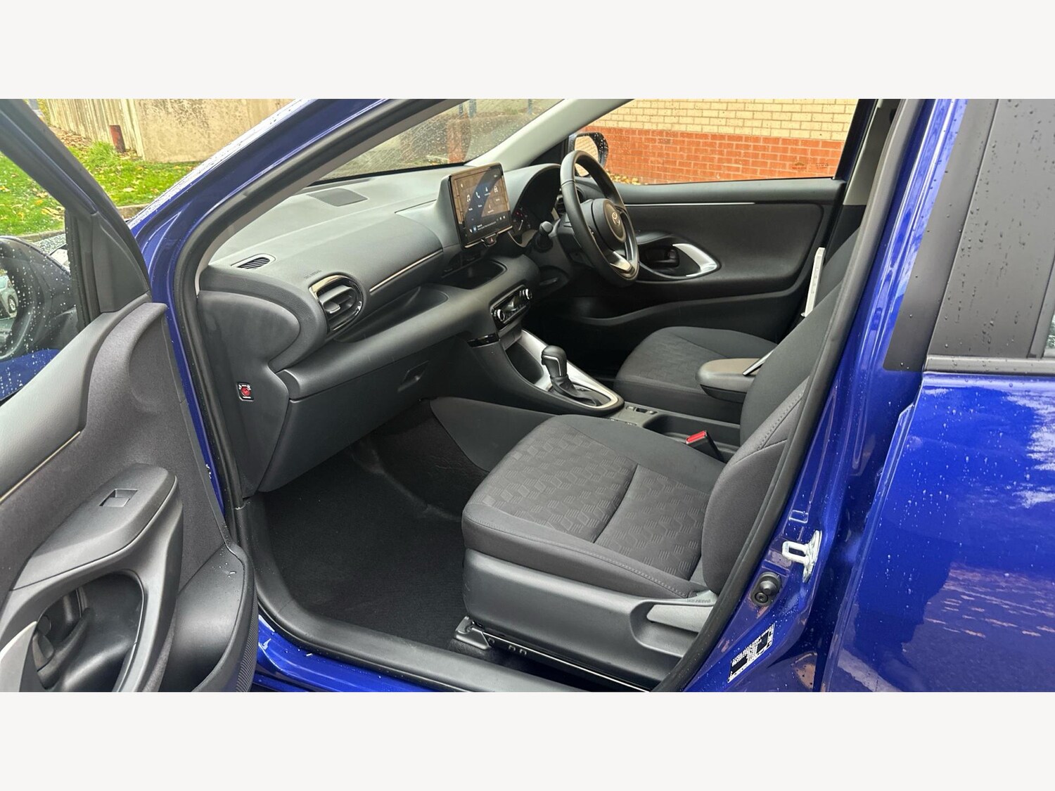 Used Toyota Yaris 2025 for sale - 76513461: Photo 12