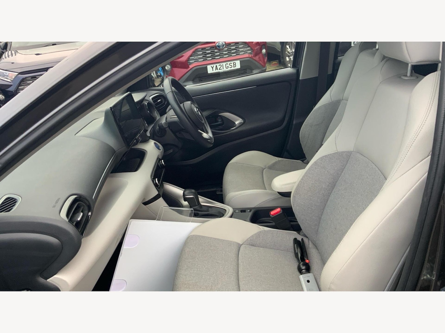 Used Toyota Yaris 2022 for sale - 77439853: Photo 12