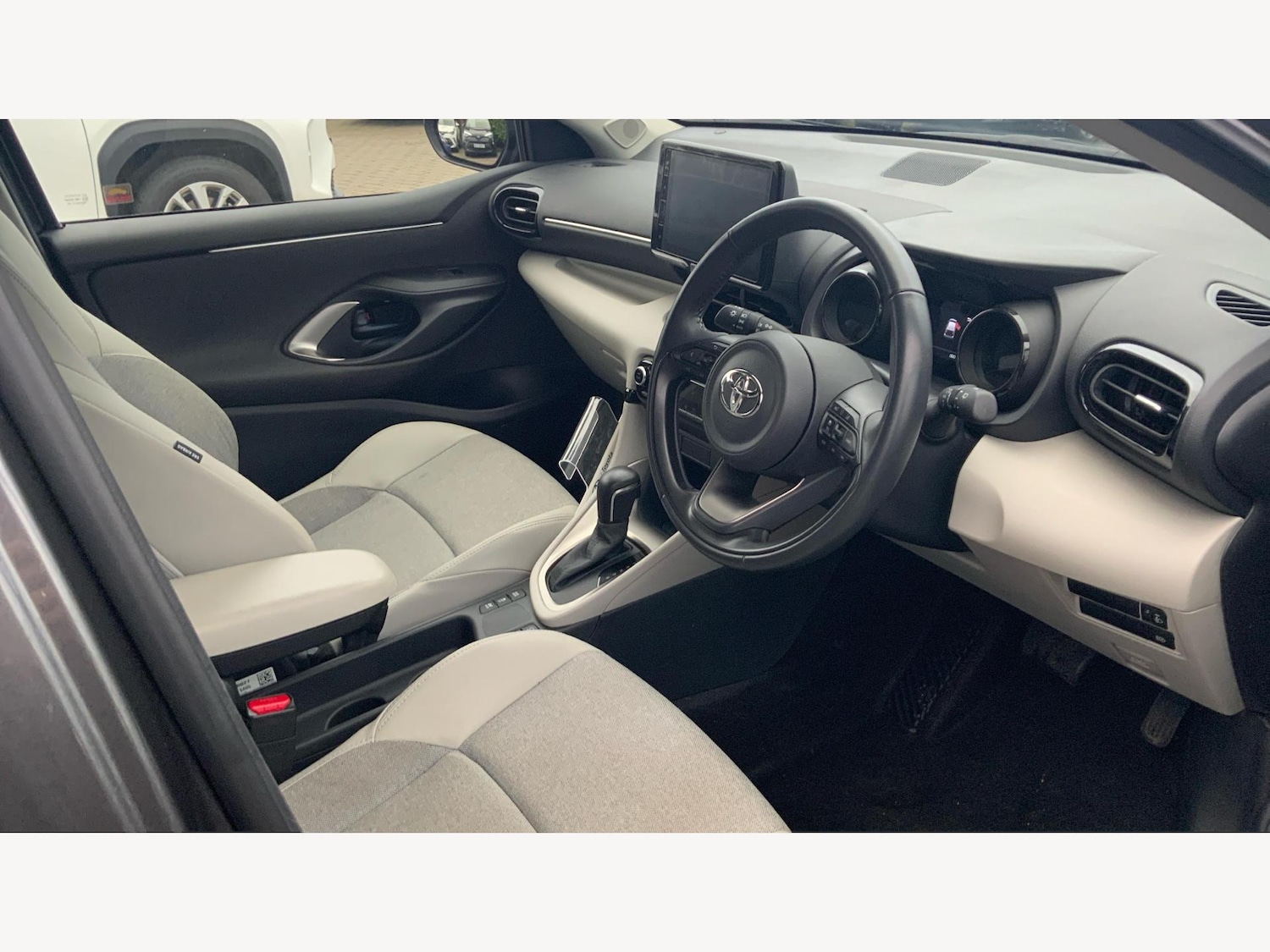 Used Toyota Yaris 2022 for sale - 77439853: Photo 13