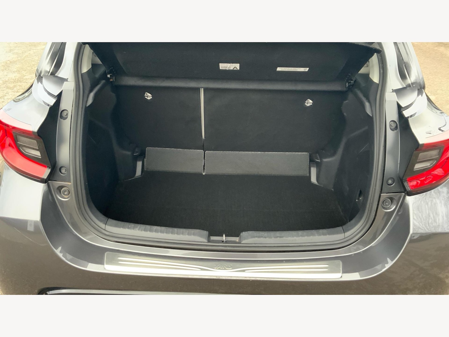 Used Toyota Yaris 2022 for sale - 77439853: Photo 16