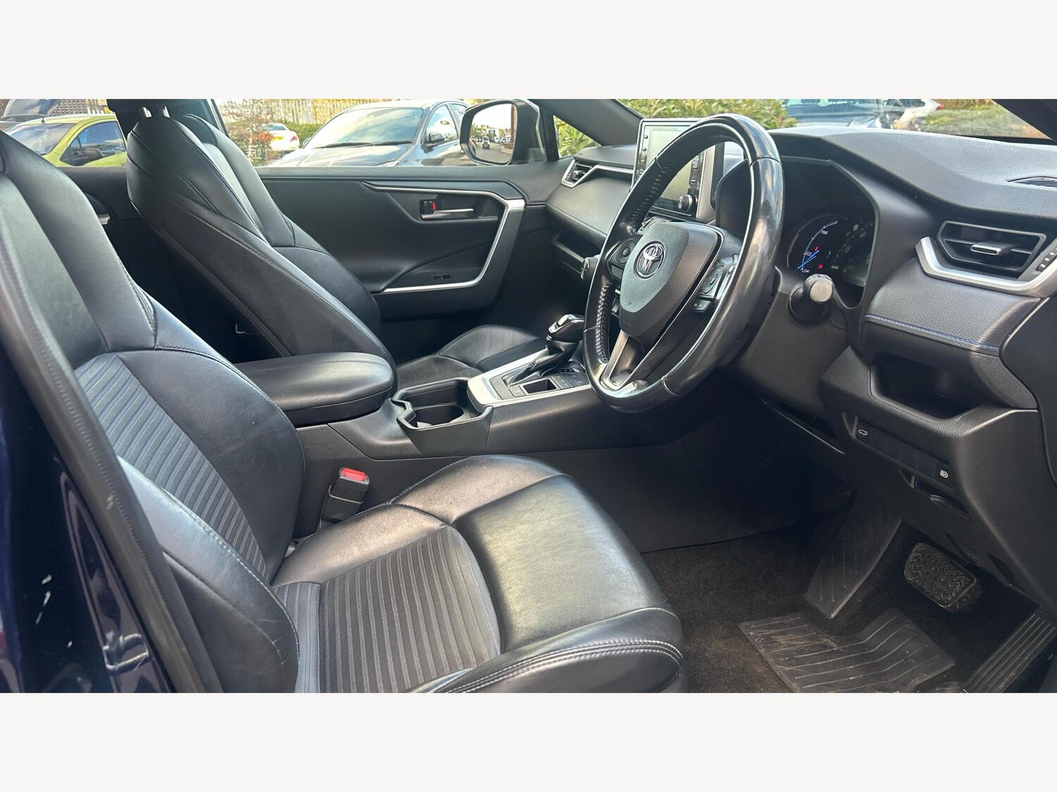 Used Toyota RAV4 2019 for sale - 76398381: Photo 13