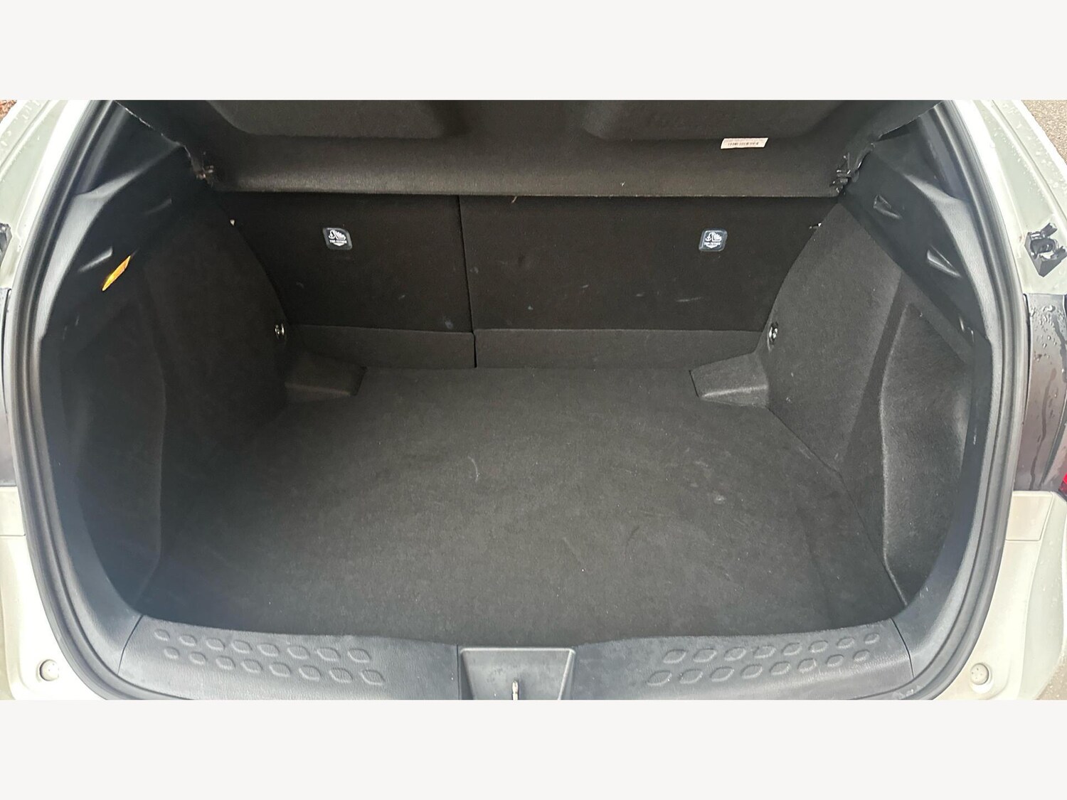 Used Toyota C-HR for sale - 77484133: Photo 16